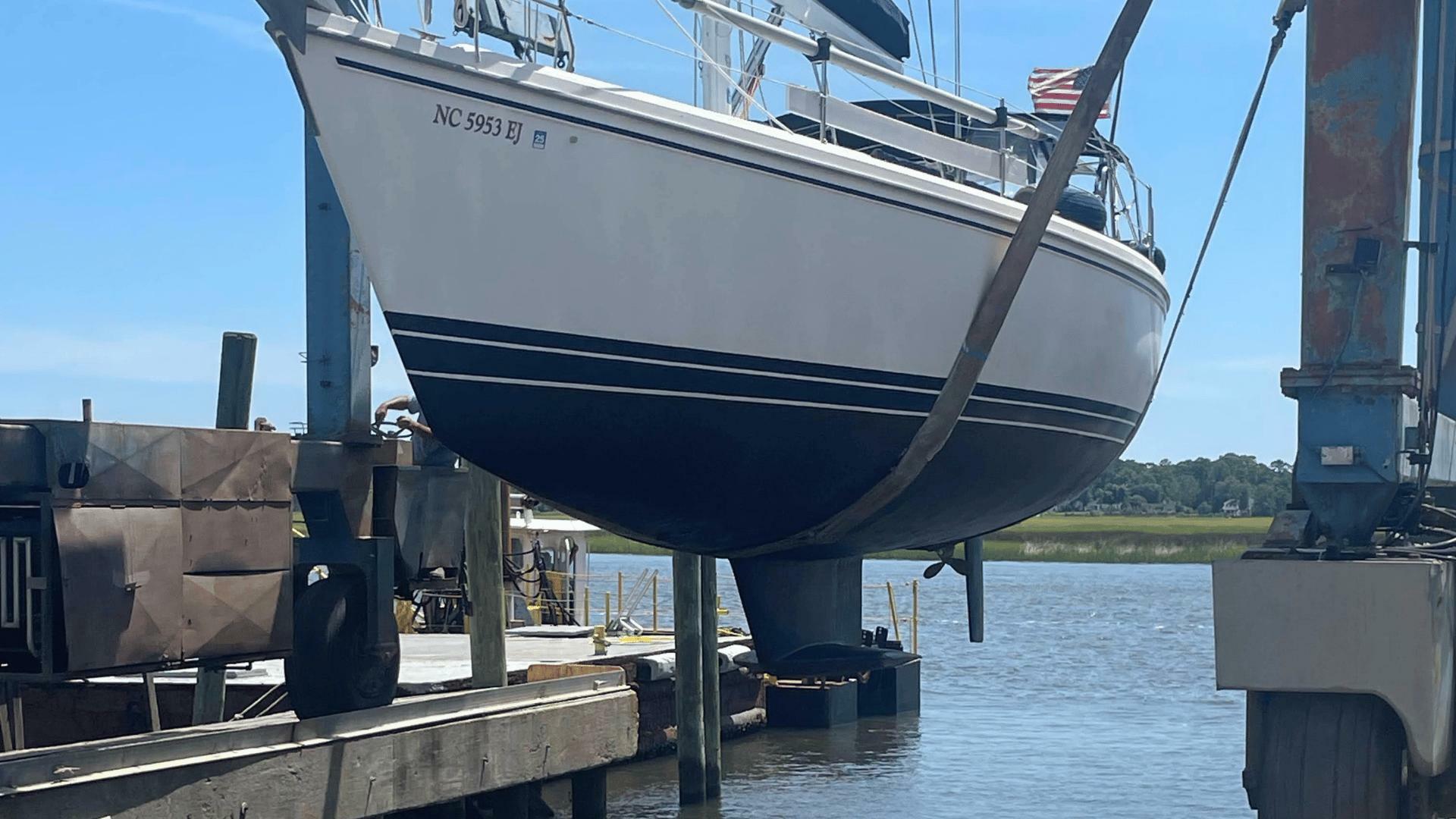 Slide: The Image of Catalina 42 MK 1 1989 - 5103981