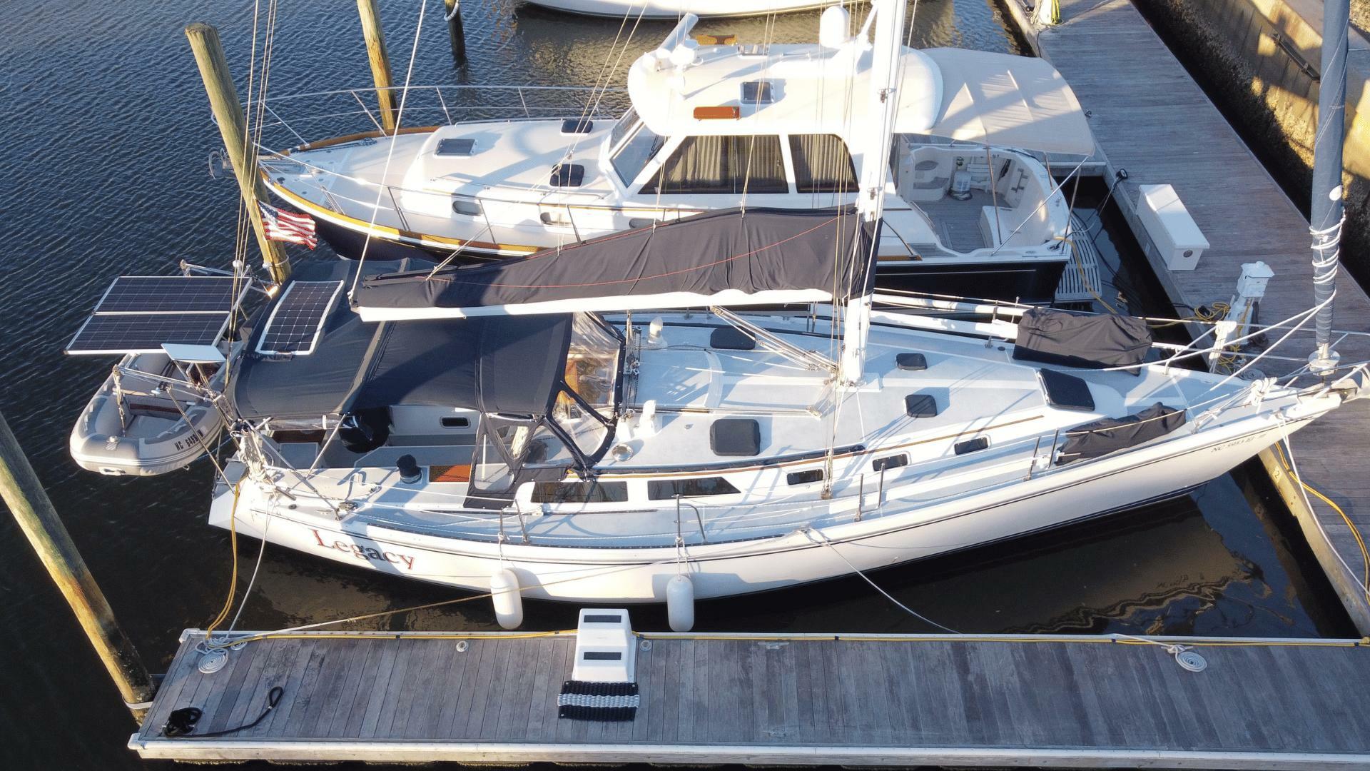 Slide: The Image of Catalina 42 MK 1 1989 - 5103985