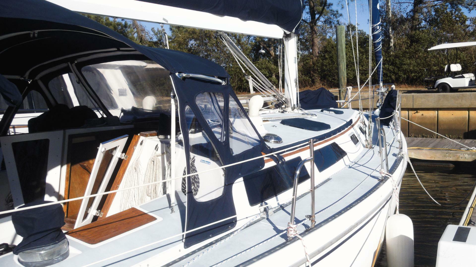 Slide: The Image of Catalina 42 MK 1 1989 - 5103994