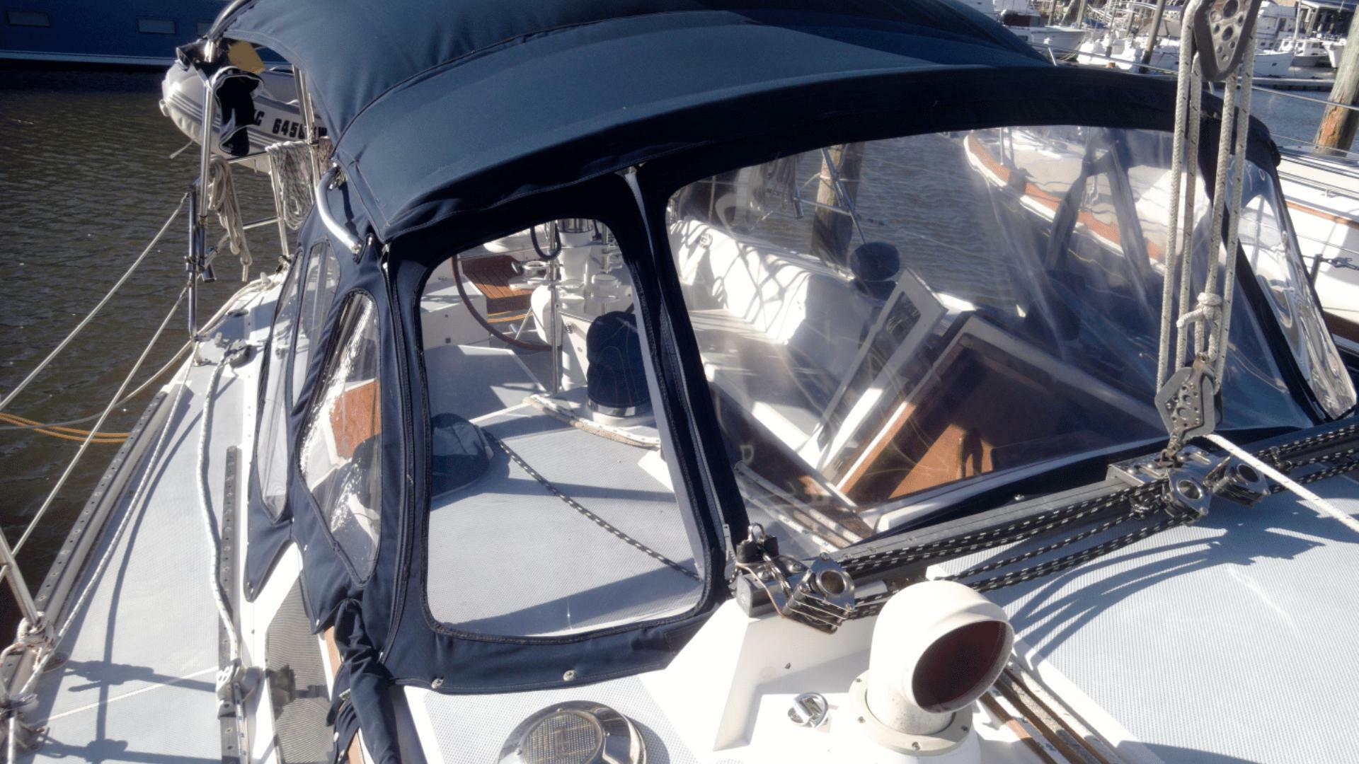 Slide: The Image of Catalina 42 MK 1 1989 - 5103995