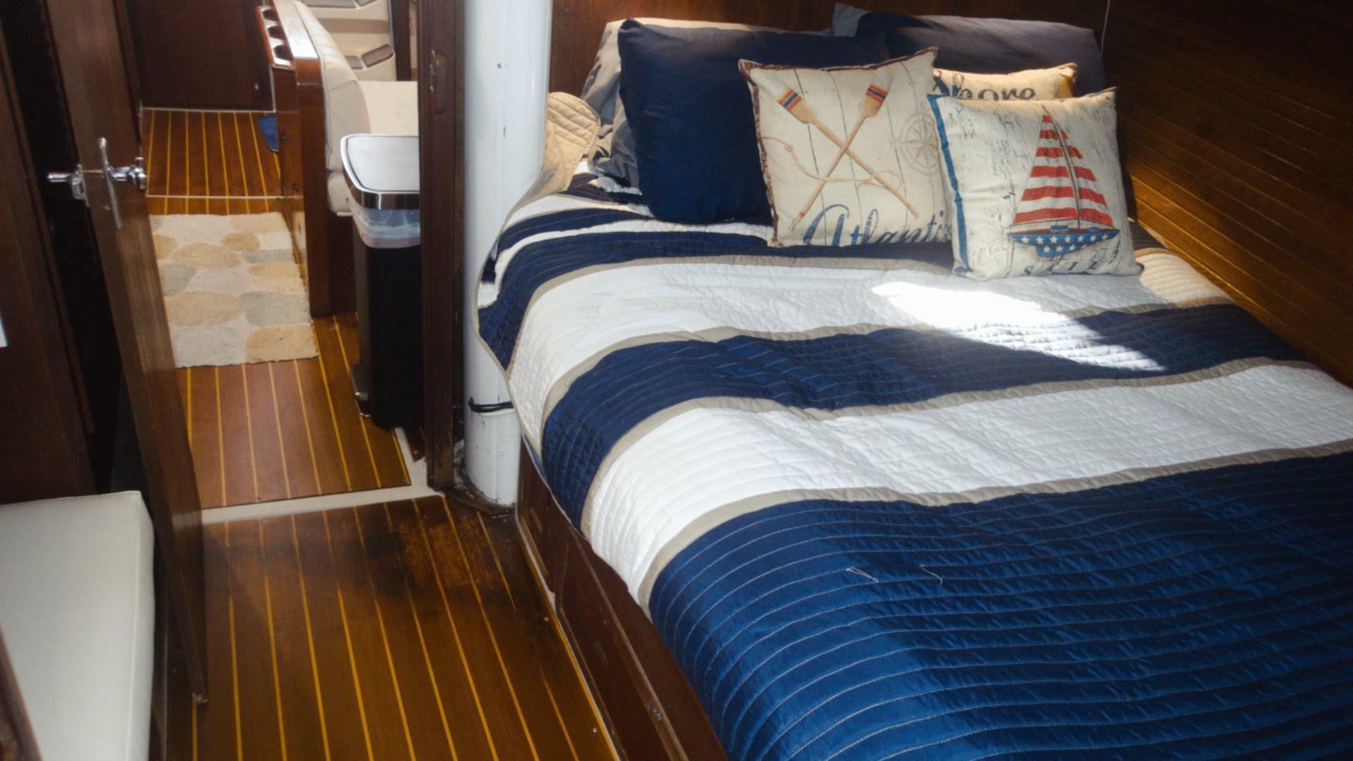 Slide: The Image of Catalina 42 MK 1 1989 - 5104004