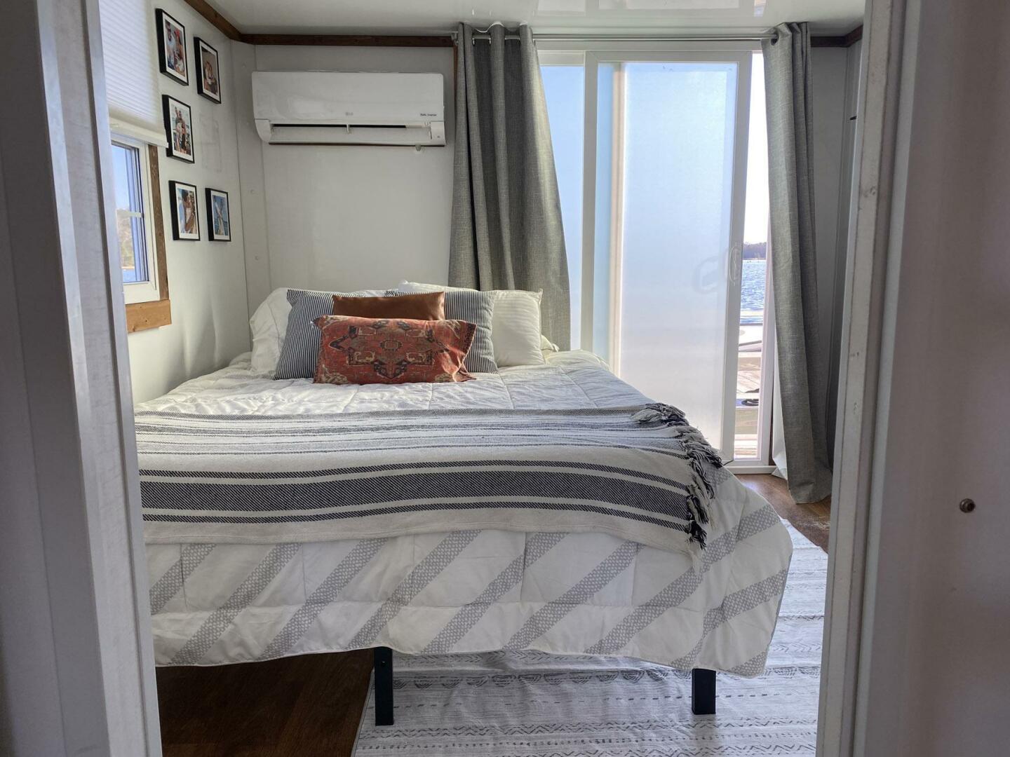 Slide: The Image of Catamaran 42 Aqualodge 2018 - 5202468