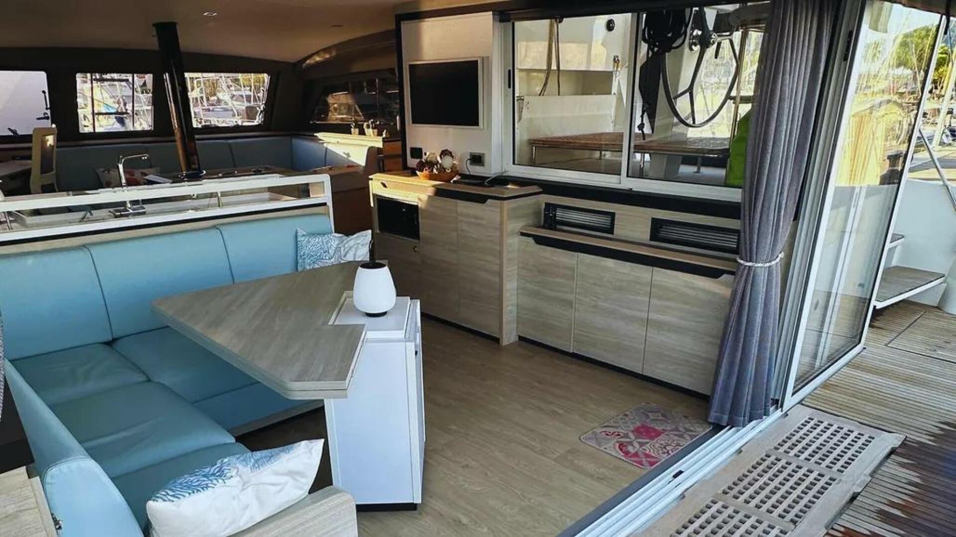 Slide: The Image of Catana OC50 2023 - 4971453
