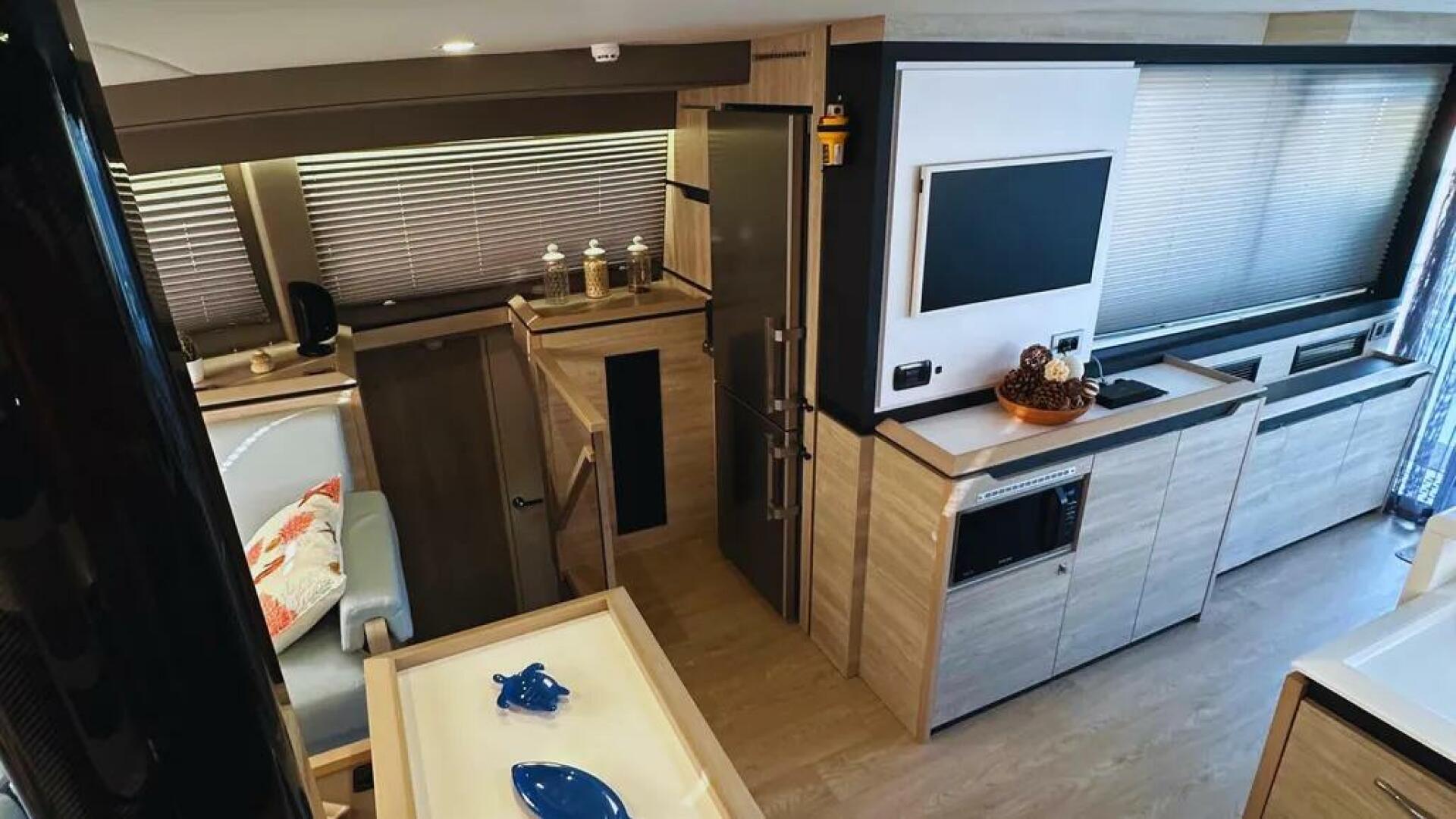 Slide: The Image of Catana OC50 2023 - 4971450