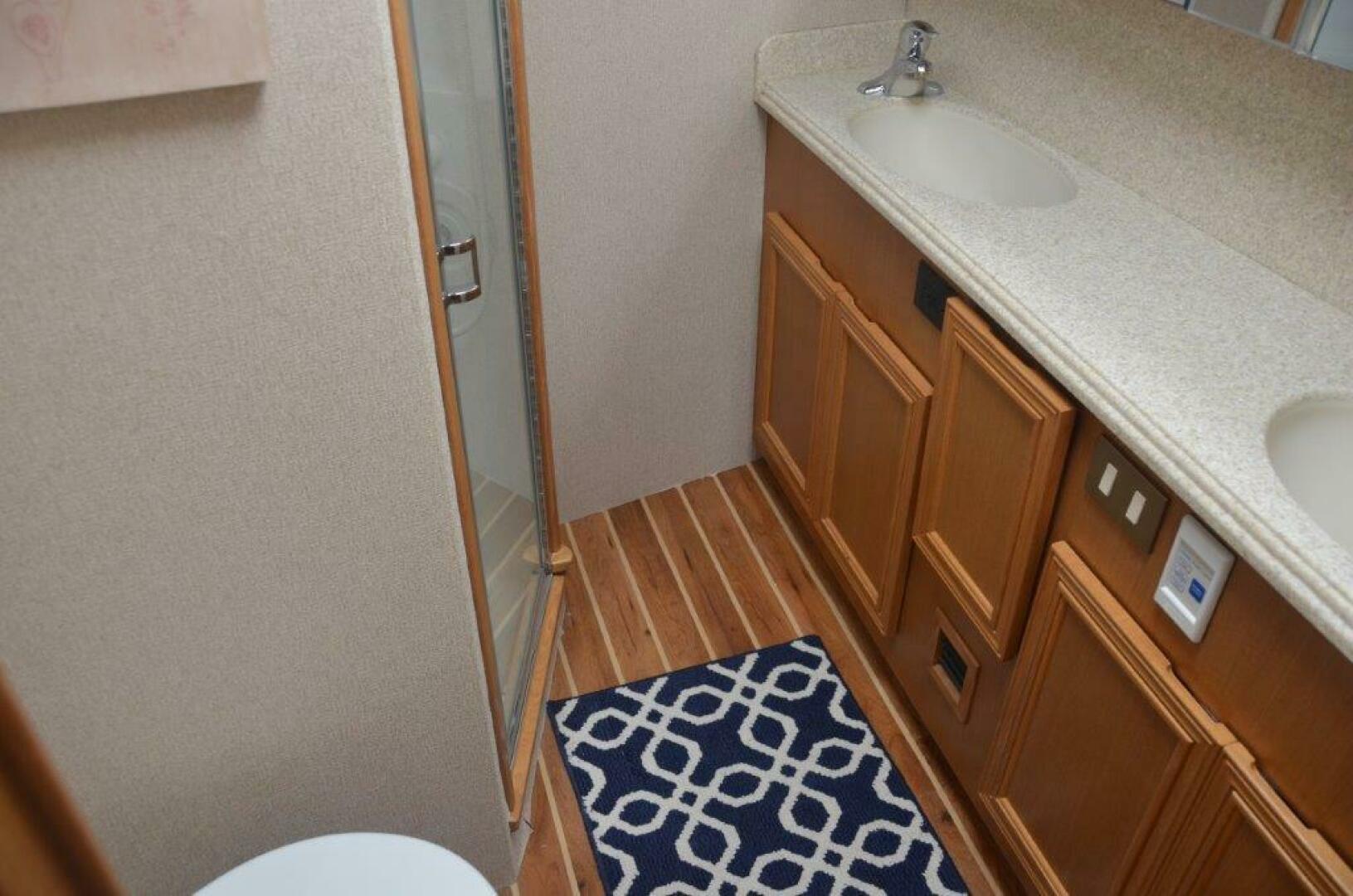 Slide: The Image of Cavileer 48 2nd Season-Master Head 2005 Cavileer 48 2nd Season - 4370979