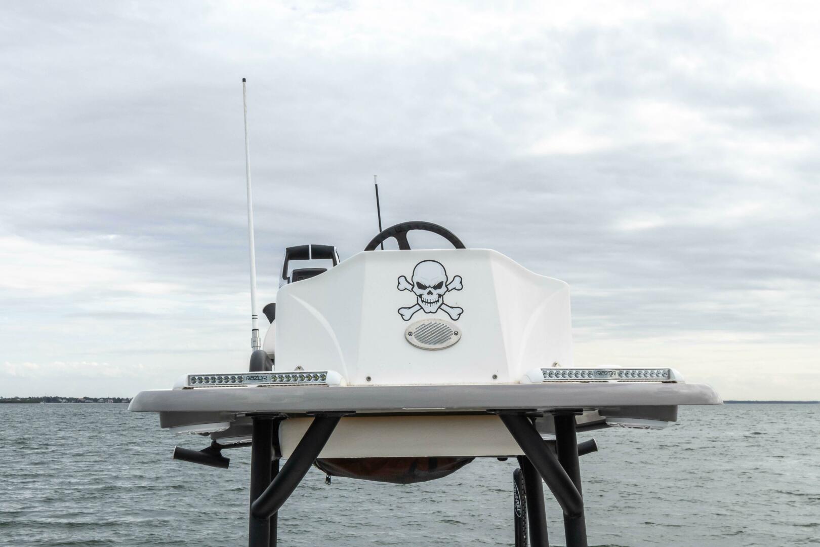 Slide: The Image of Caymas 281HB Center Console 2022 - 5004478