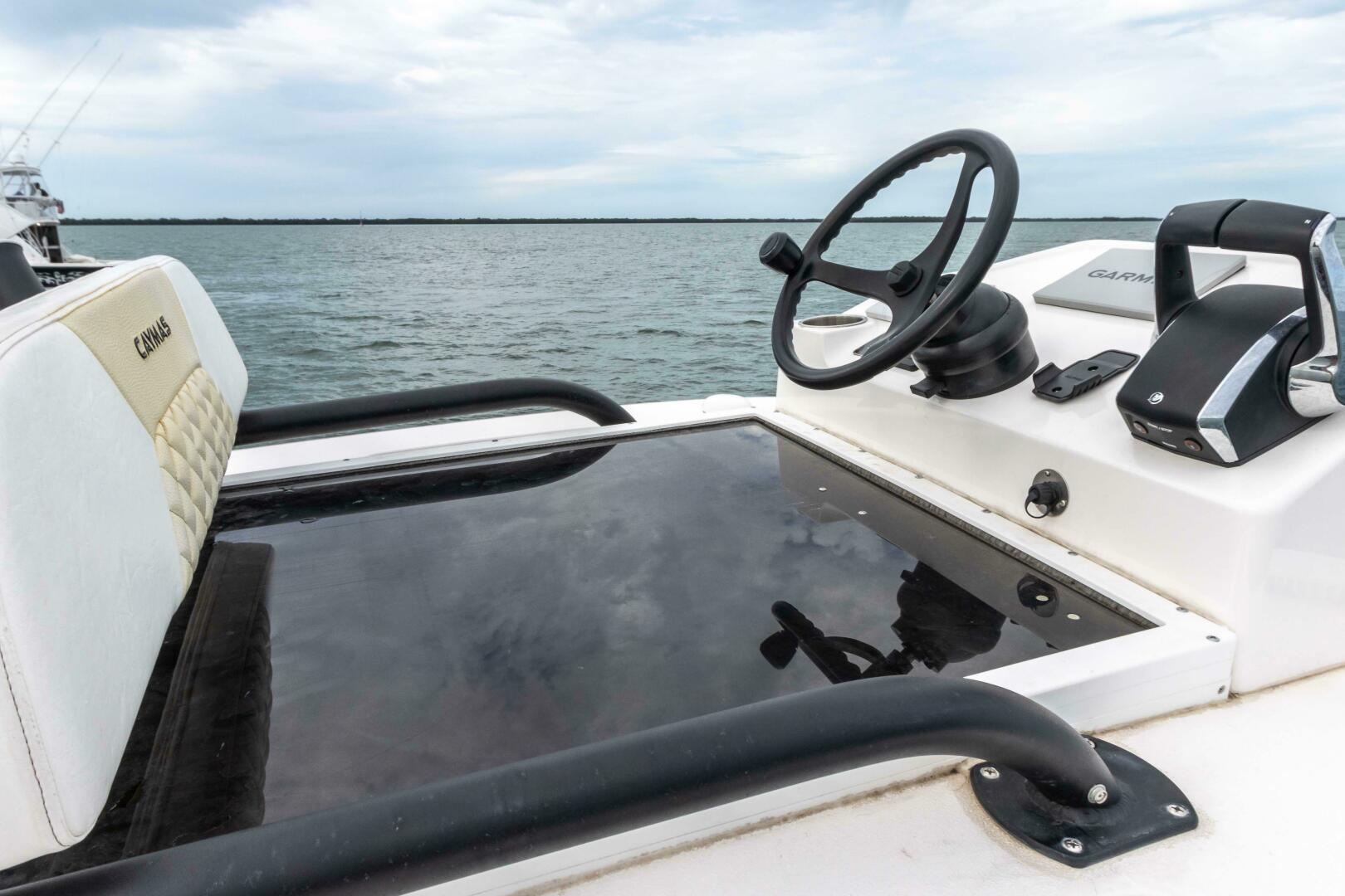 Slide: The Image of Caymas 281HB Center Console 2022 - 5004494