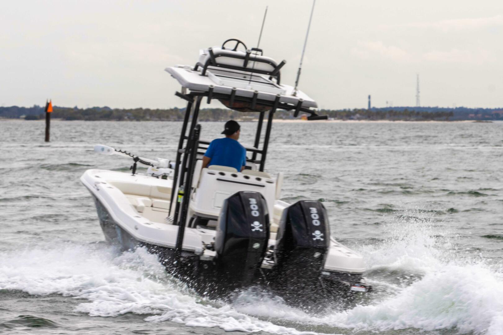 Slide: The Image of Caymas 281HB Center Console 2022 - 5004517