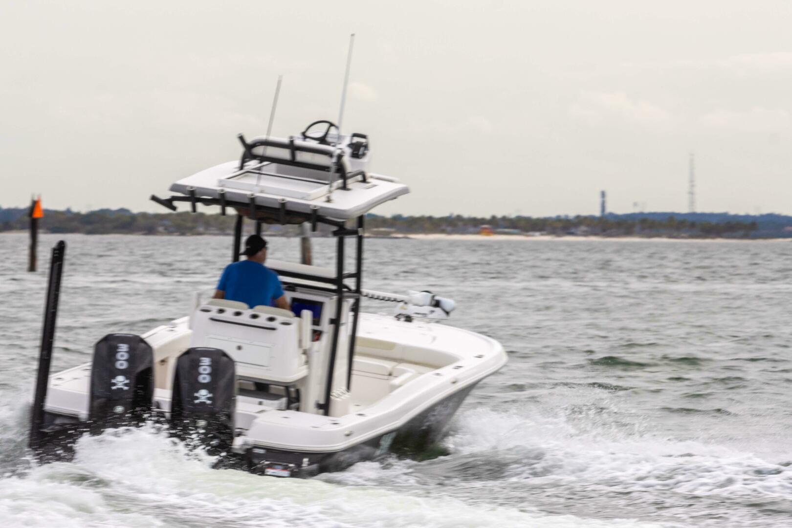 Slide: The Image of Caymas 281HB Center Console 2022 - 5004520
