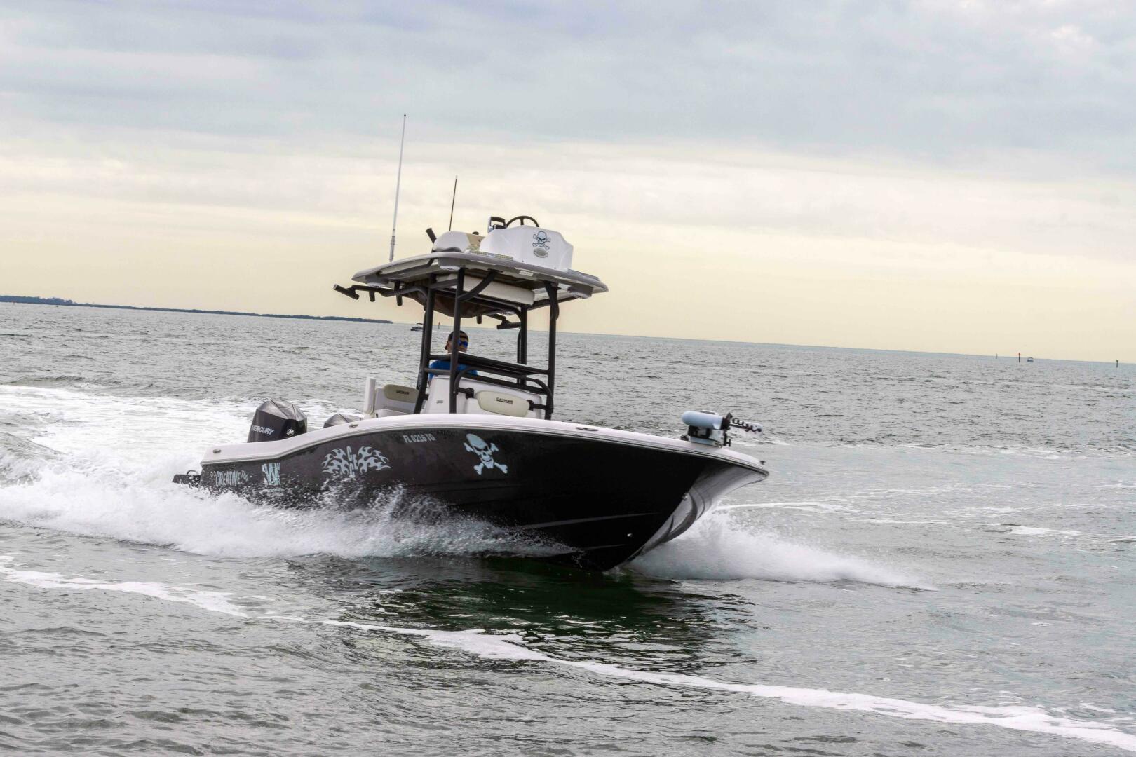 Slide: The Image of Caymas 281HB Center Console 2022 - 5004524