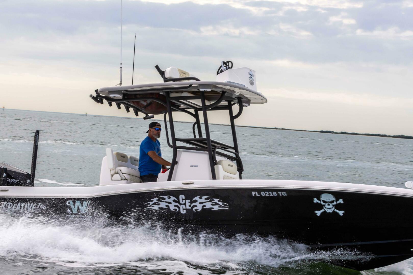 Slide: The Image of Caymas 281HB Center Console 2022 - 5004527