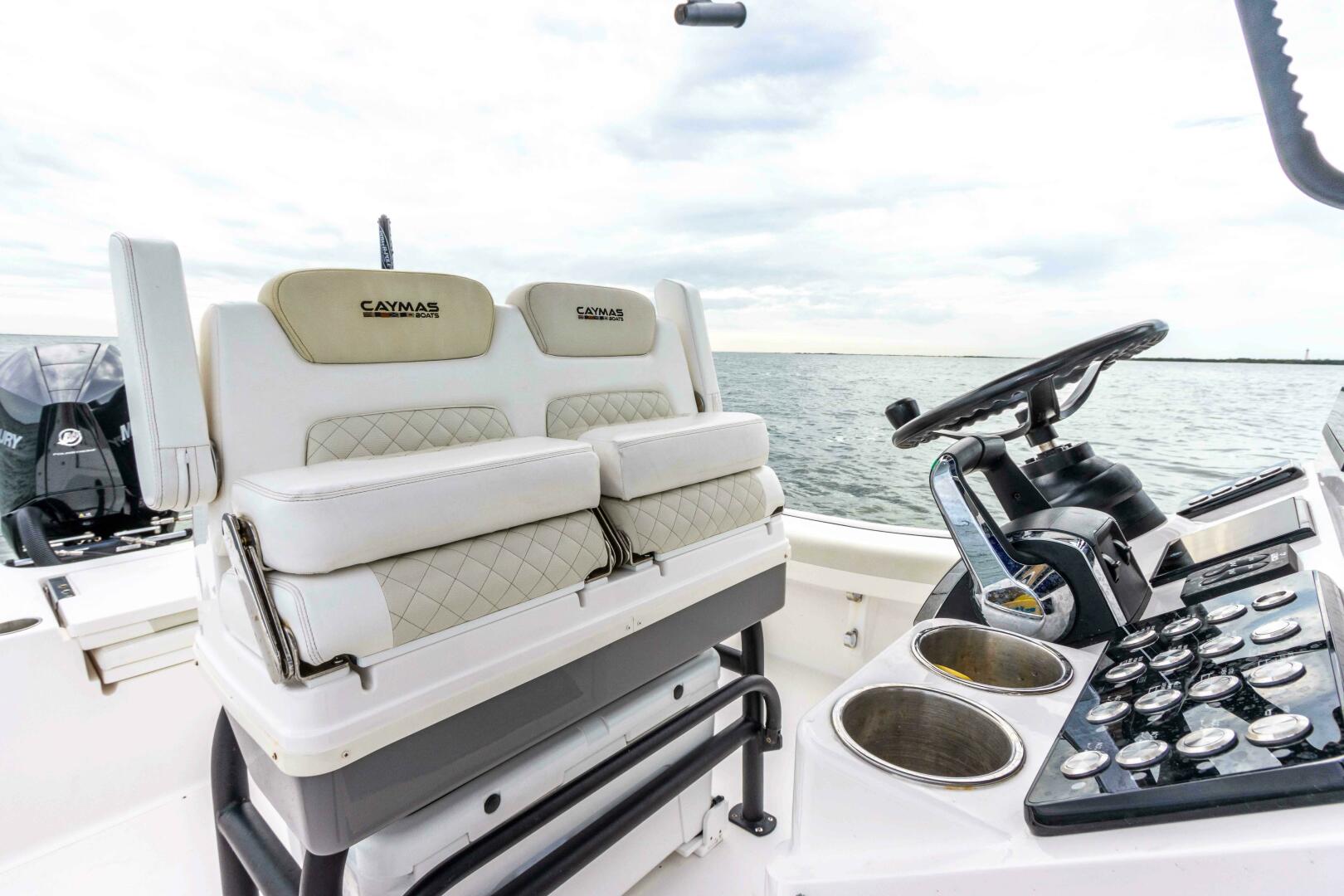 Slide: The Image of Caymas 281HB Center Console 2022 - 5004543