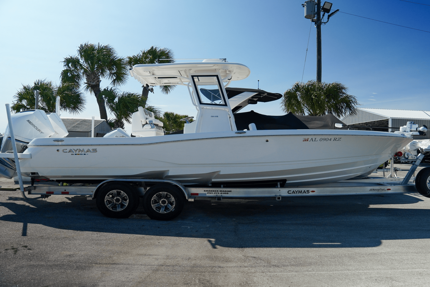 Slide: The Image of Caymas 281 HB TWIN 2025 - 0