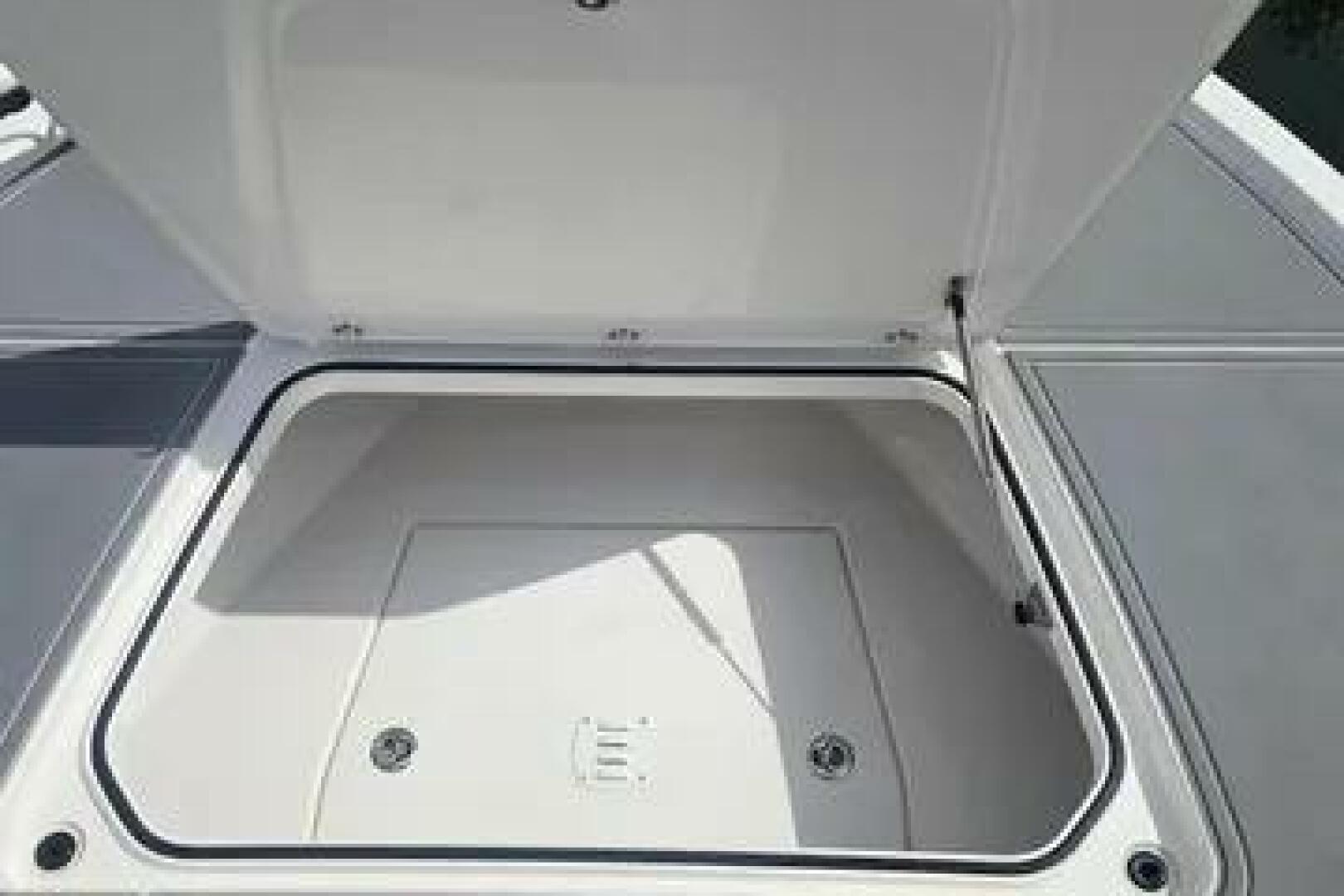 Slide: The Image of Caymas 28 HB Twin 2023 - 5442534