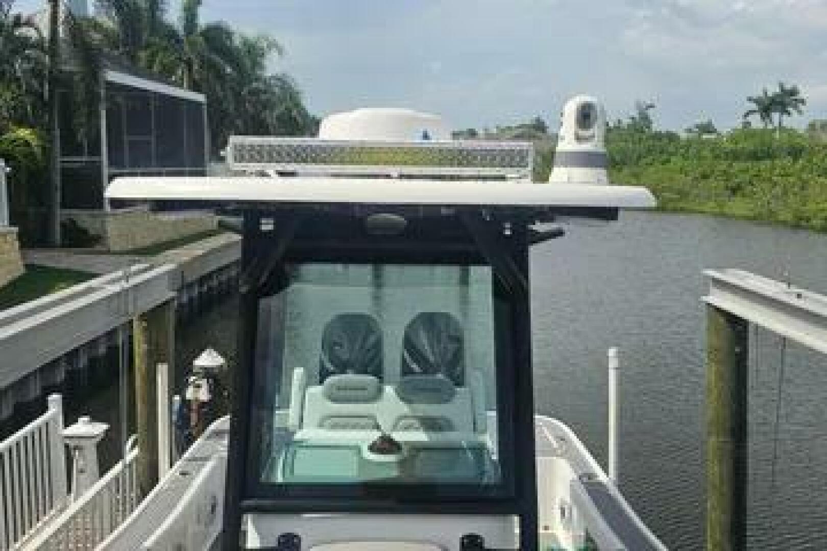 Slide: The Image of Caymas 28 HB Twin 2023 - 5442541