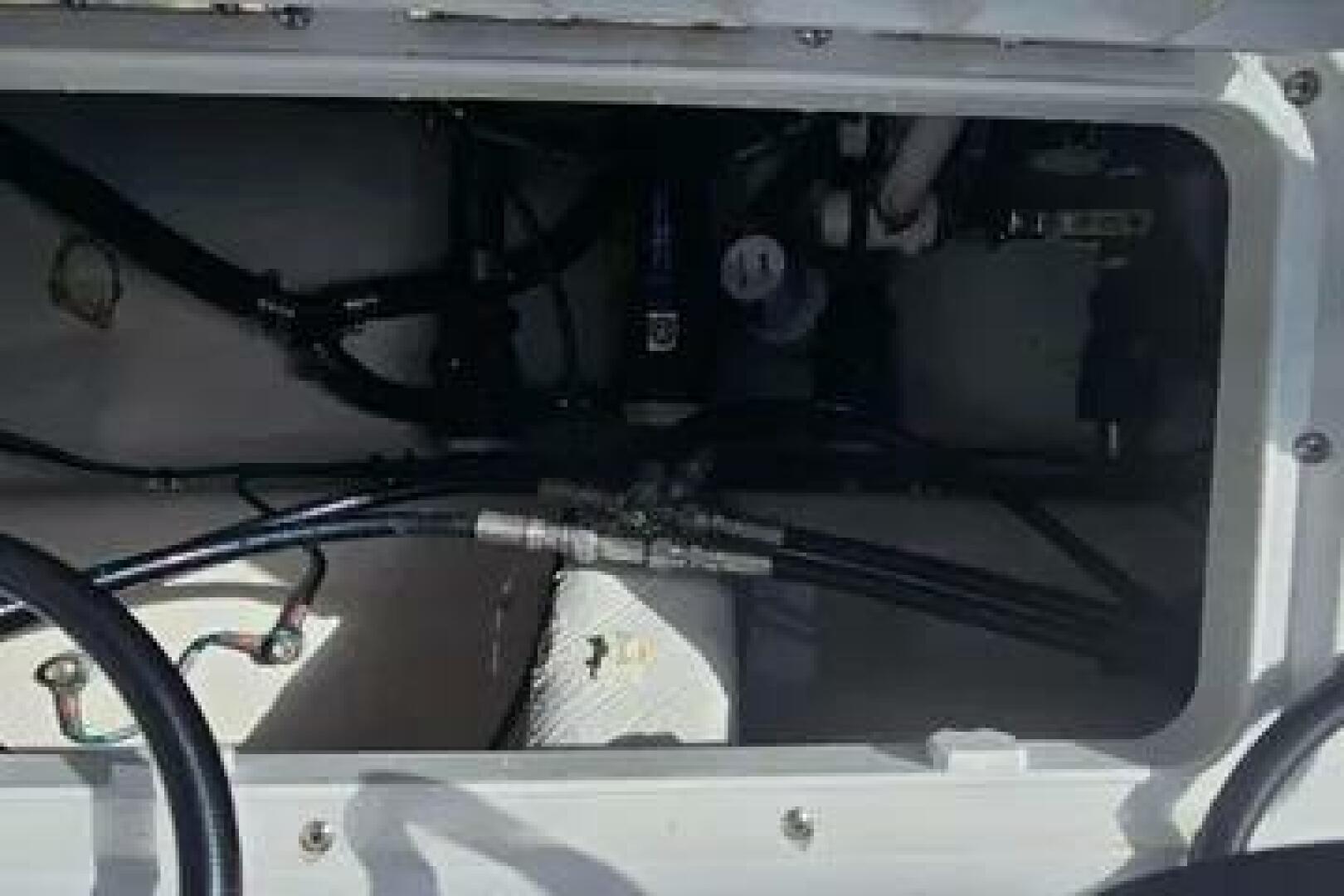 Slide: The Image of Caymas 28 HB Twin 2023 - 5442563