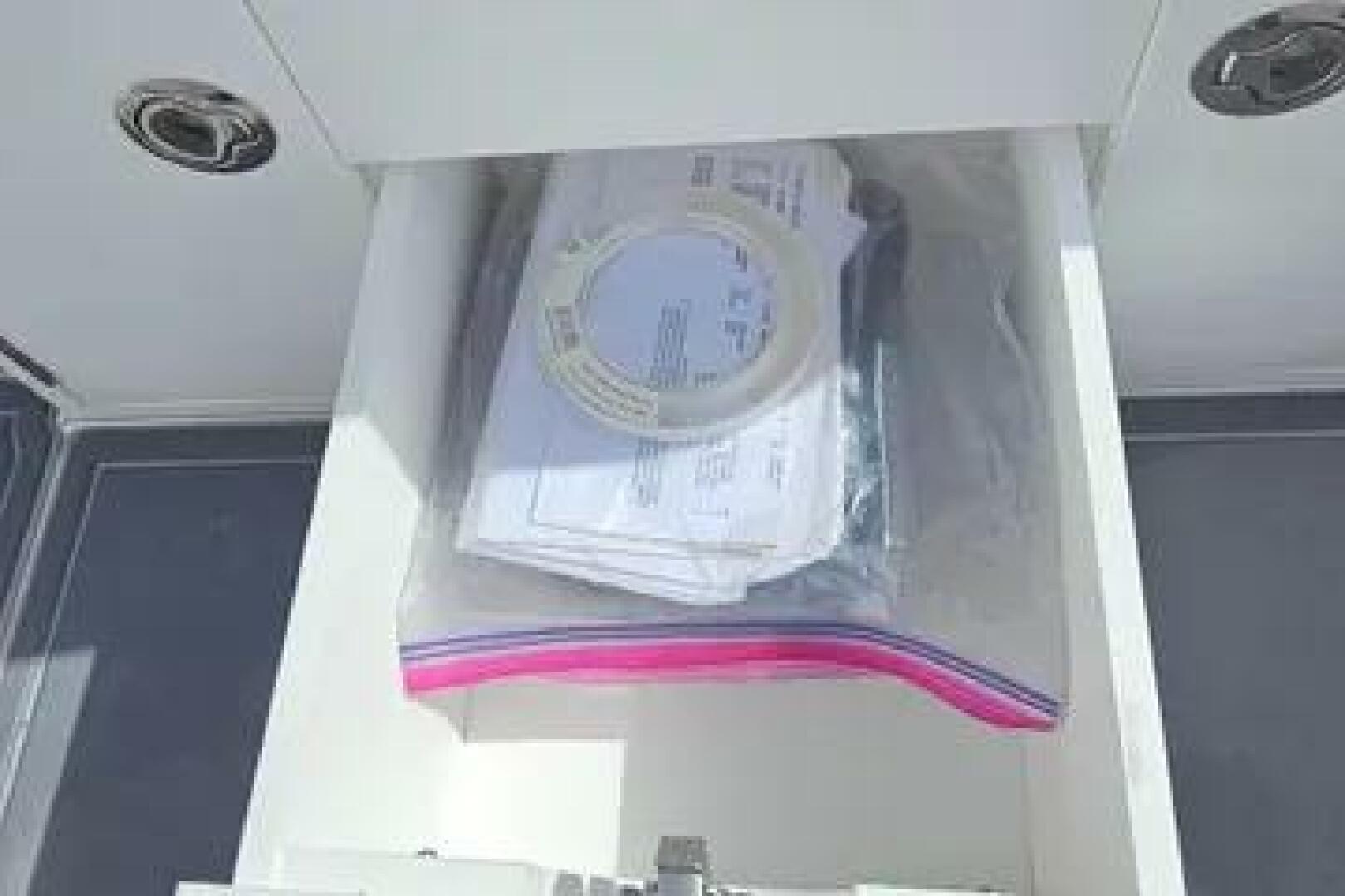 Slide: The Image of Caymas 28 HB Twin 2023 - 5442572