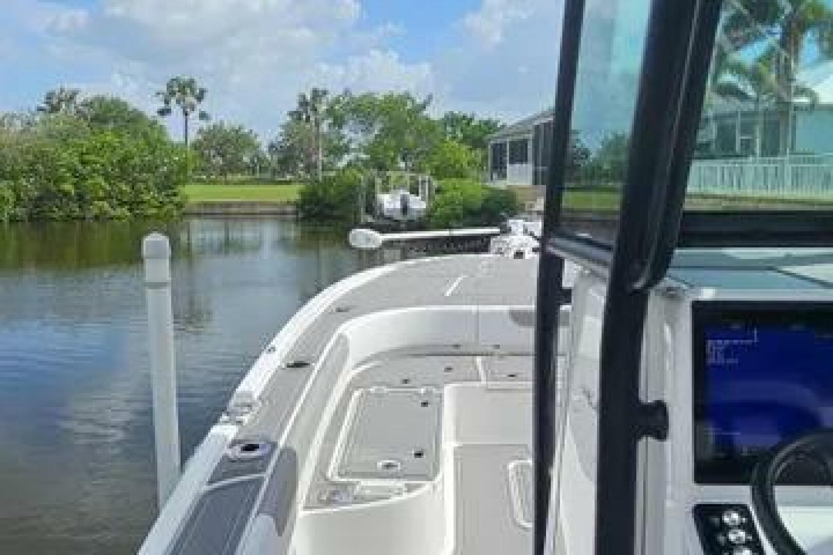 Slide: The Image of Caymas 28 HB Twin 2023 - 5442582