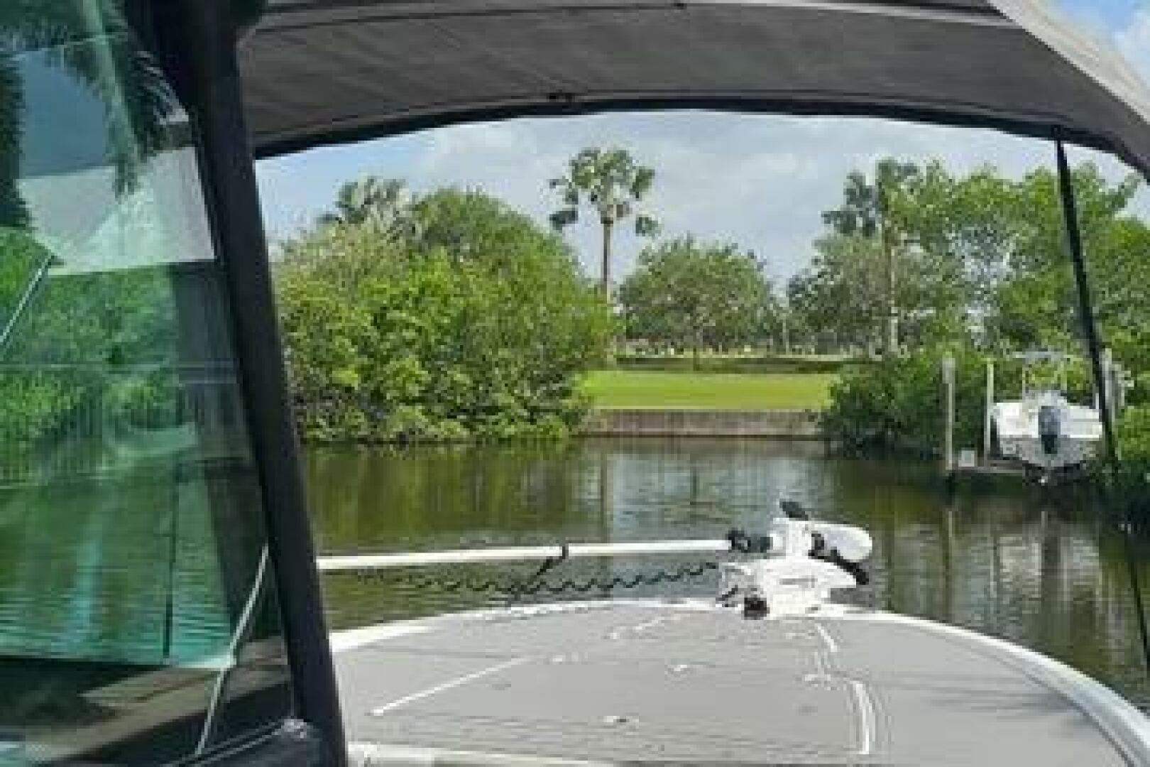 Slide: The Image of Caymas 28 HB Twin 2023 - 5442584