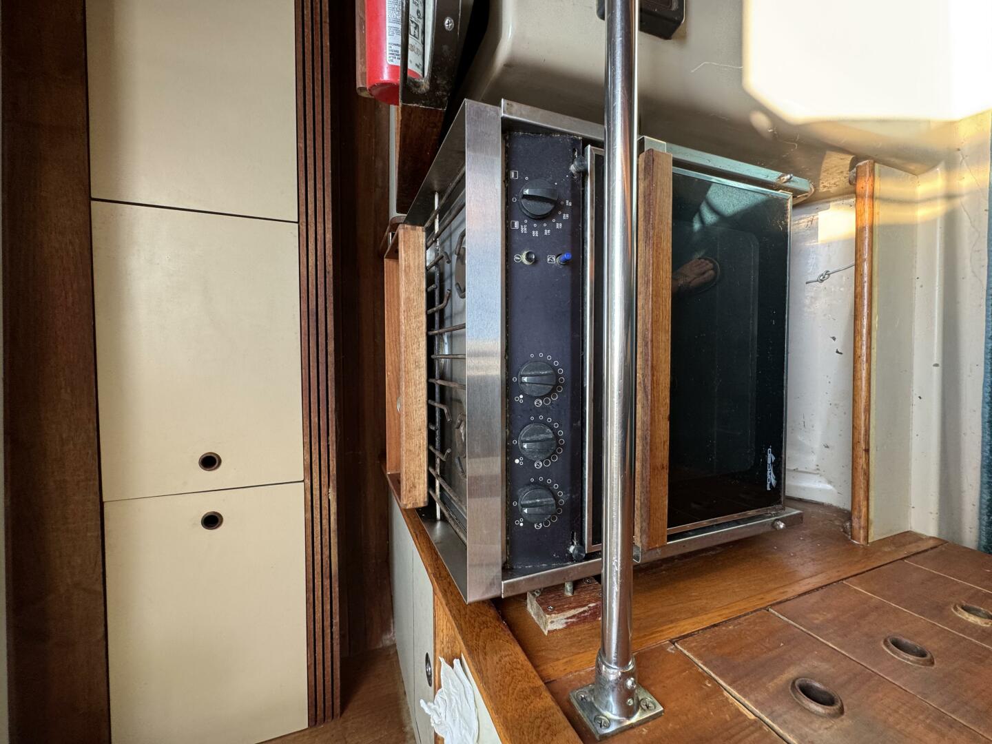 Slide: The Image of C&C 41 1986 - 5543023