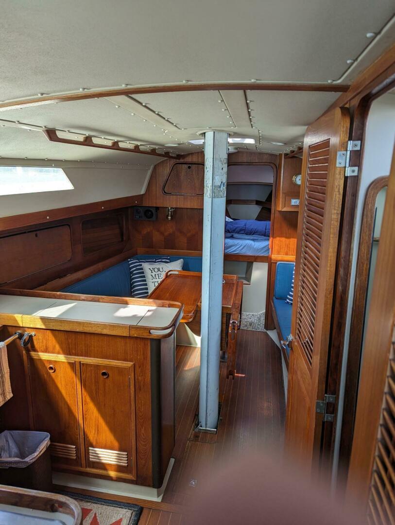Slide: The Image of C&C LANDFALL 38 SLOOP 1982 - 5145198