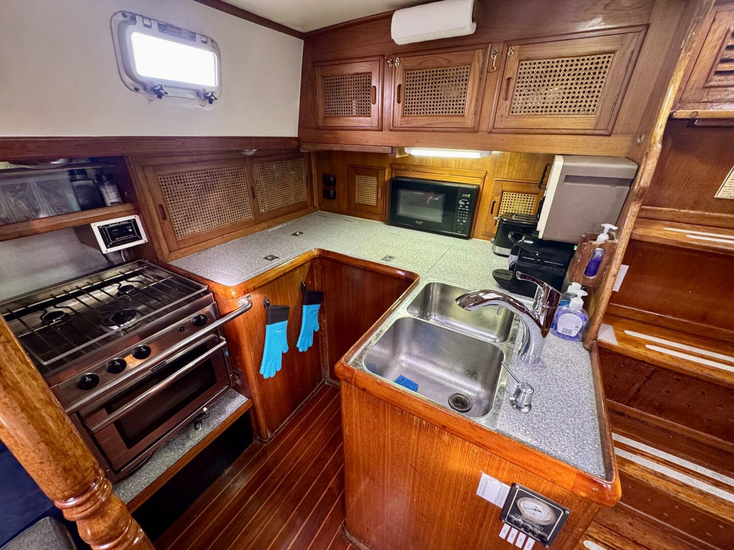 Slide: The Image of Celestial 48 1985 - 5154476