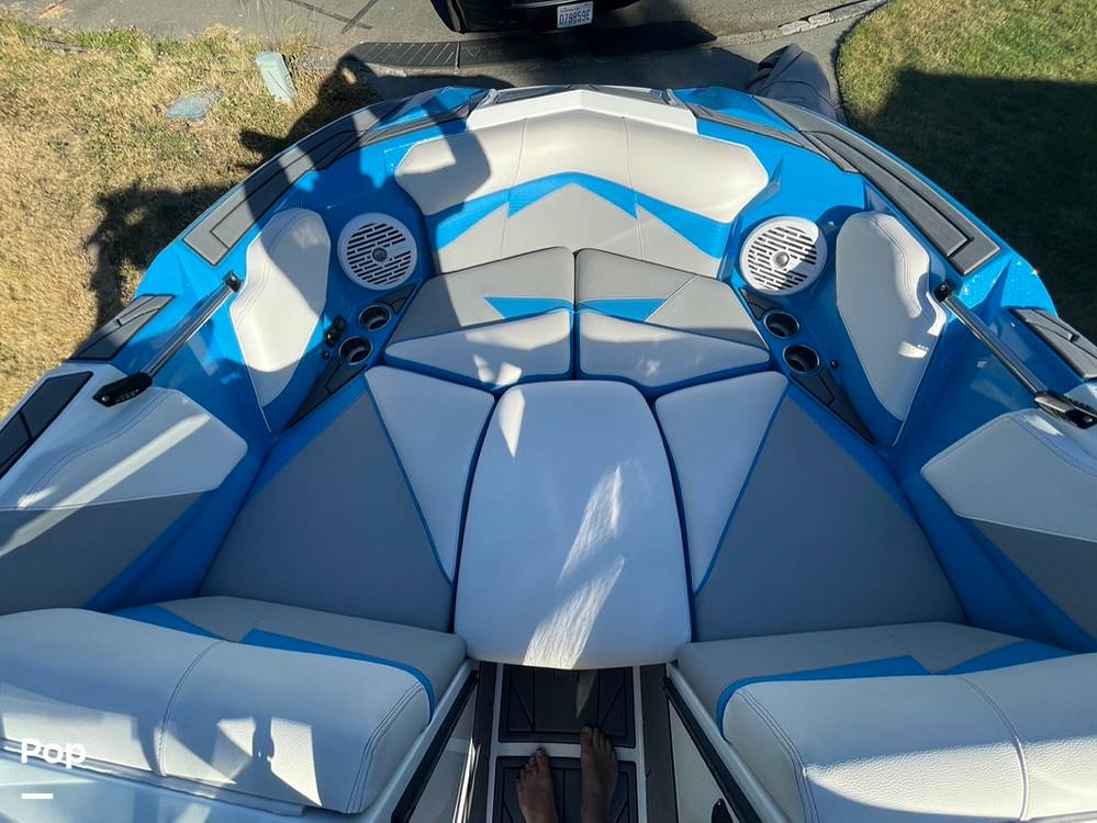 Slide: The Image of Centurion fi23 2018 - 15664671