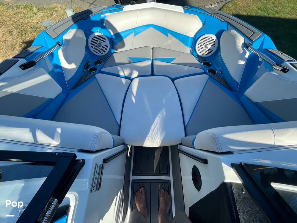 Slide: The Image of Centurion fi23 2018 - 15664683