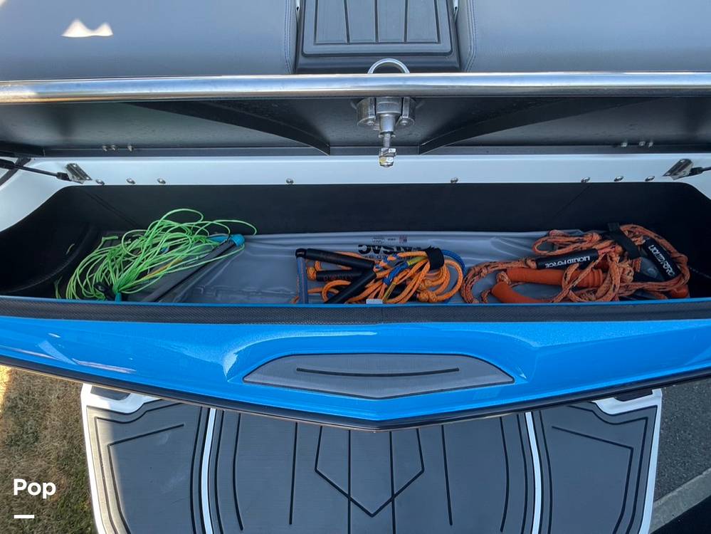 Slide: The Image of Centurion fi23 2018 - 15664699