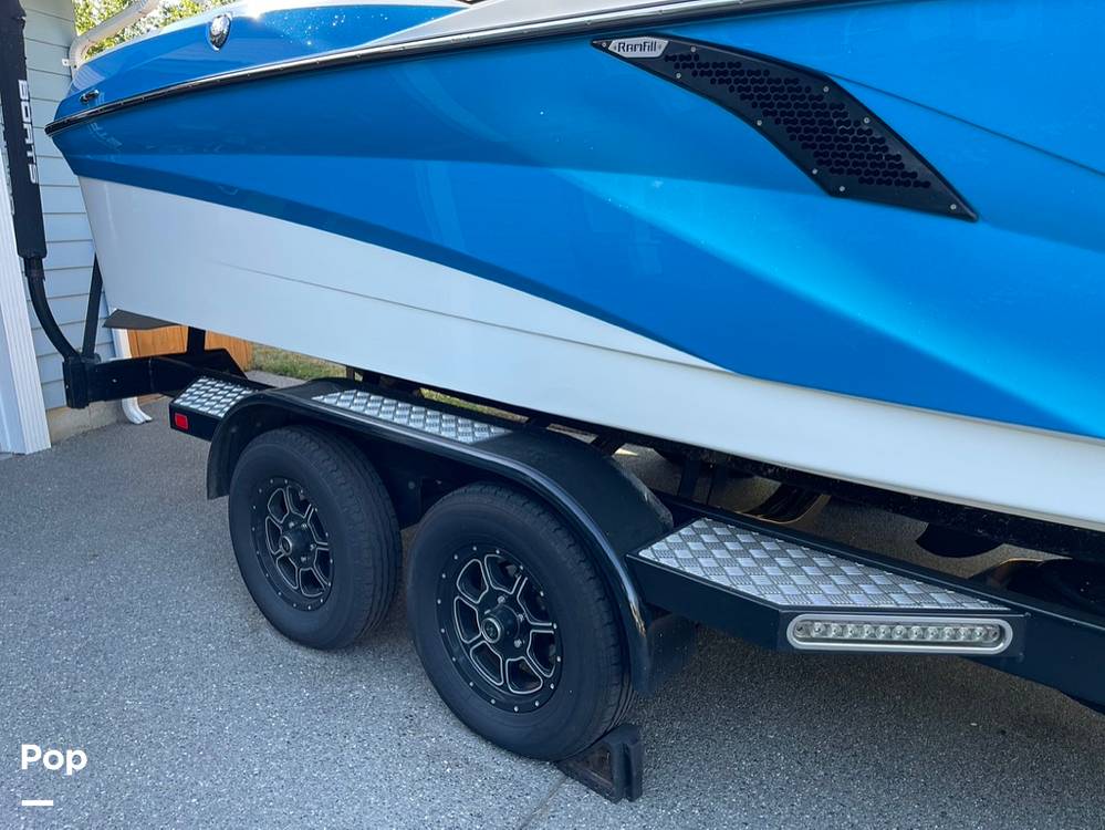 Slide: The Image of Centurion fi23 2018 - 15664753