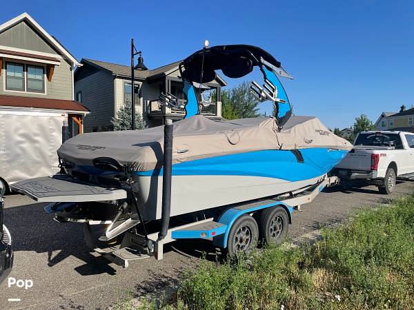 Slide: The Image of Centurion Fi 23 2019 - 11148714