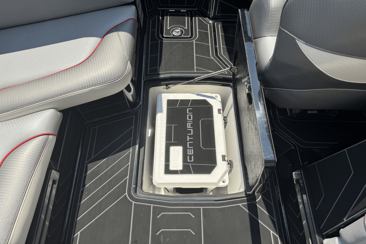 Slide: The Image of Centurion RI257 2021 - 38