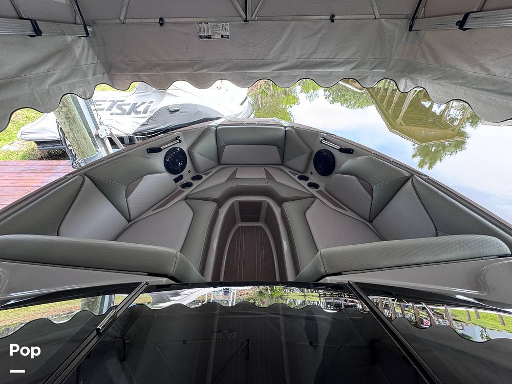 Slide: The Image of Centurion Vi22 WakeBoat 2023 - 15277721