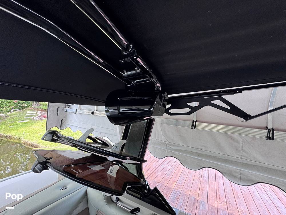 Slide: The Image of Centurion Vi22 WakeBoat 2023 - 15277725