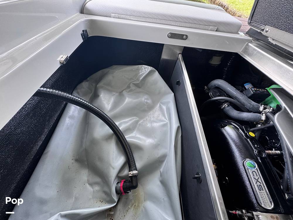 Slide: The Image of Centurion Vi22 WakeBoat 2023 - 15277728