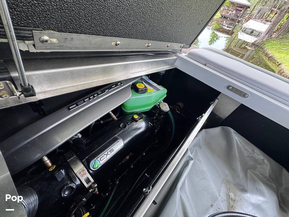 Slide: The Image of Centurion Vi22 WakeBoat 2023 - 15277731