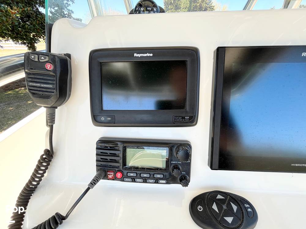 Slide: The Image of GPS / Fishfinder - 15228808