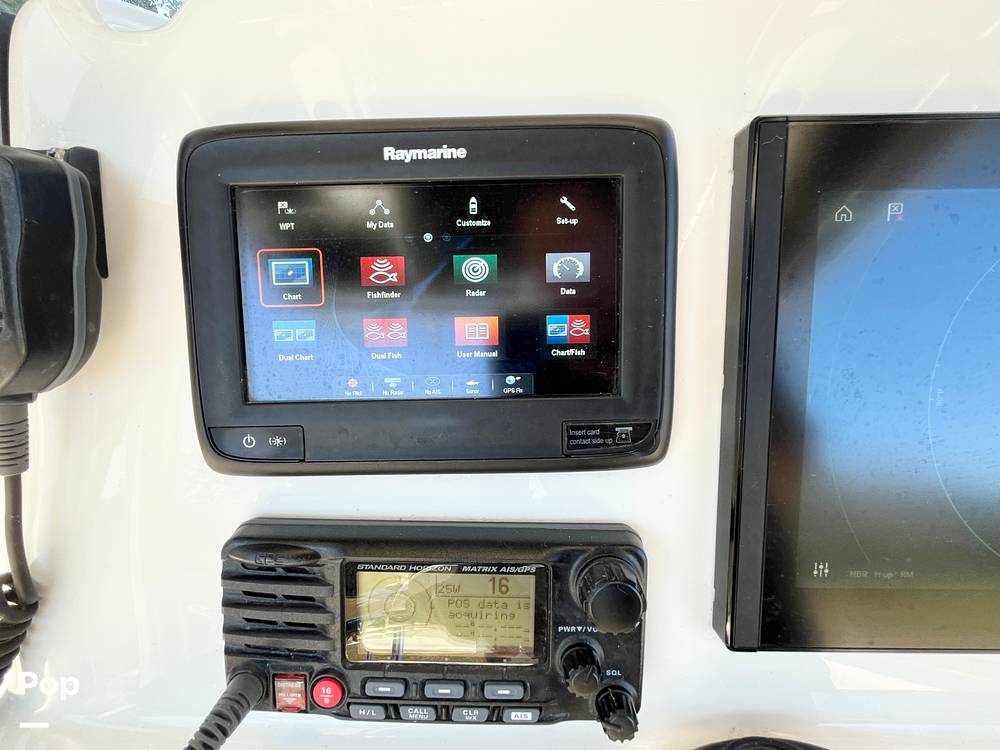 Slide: The Image of GPS / Fishfinder - 15228814
