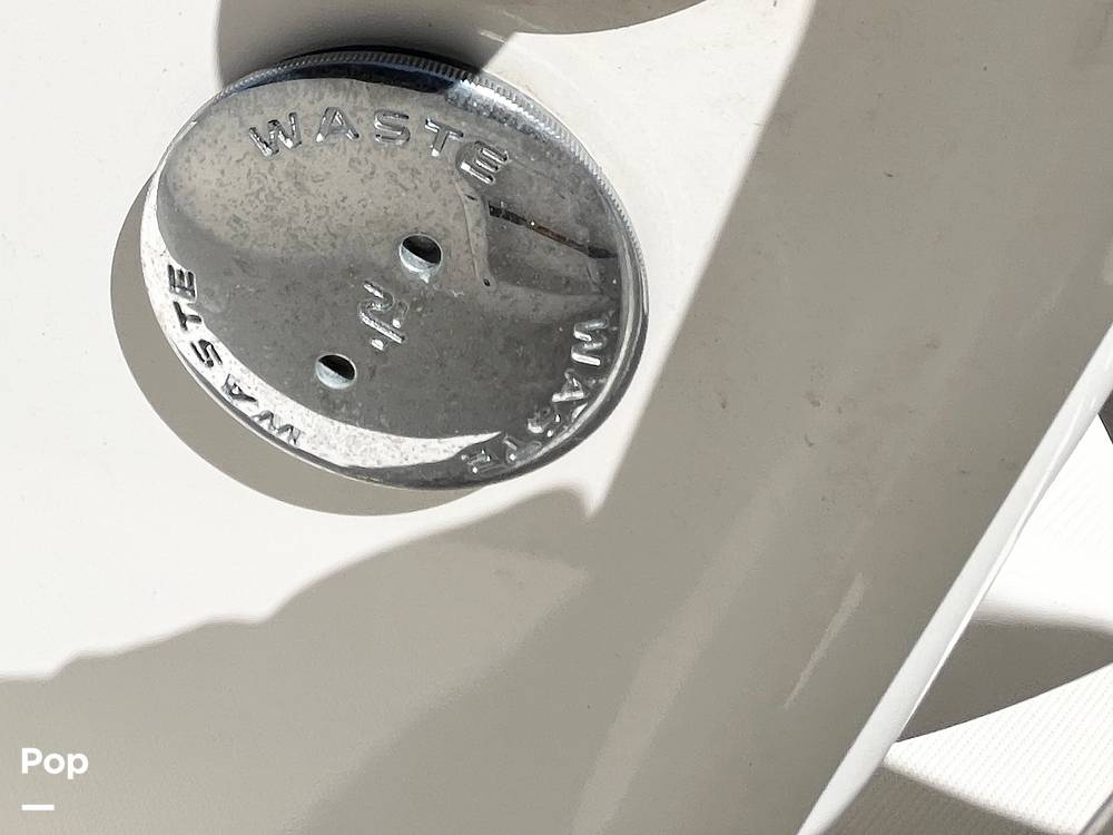 Slide: The Image of Holding Tank - 15228899
