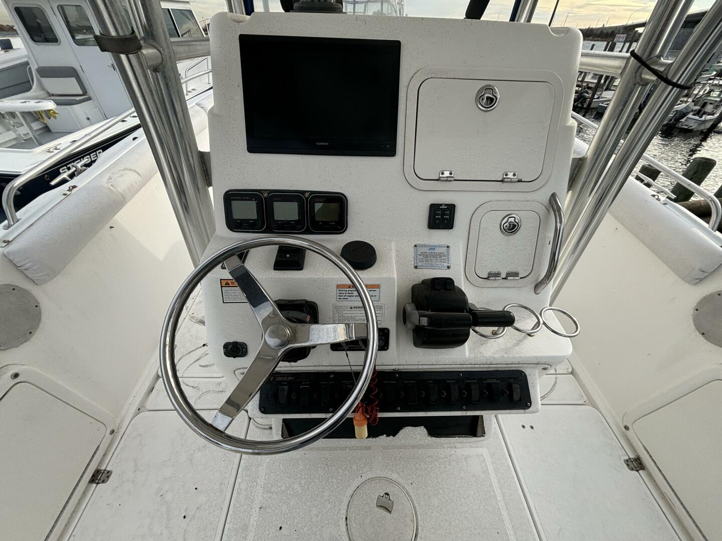 Slide: The Image of Century 2900 Center Console 2006 - 4807522