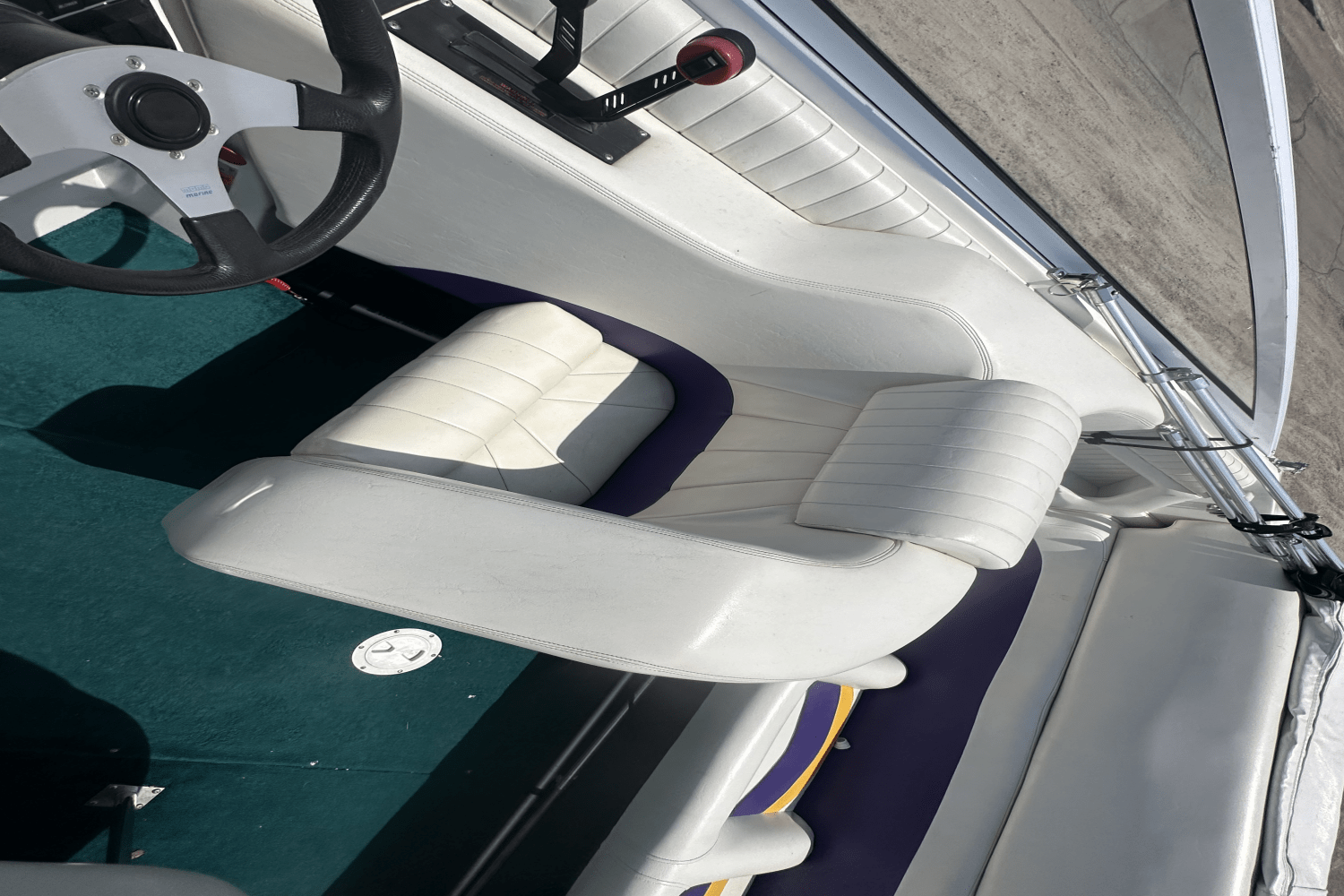 Slide: The Image of Challenger 24 2000 - 14