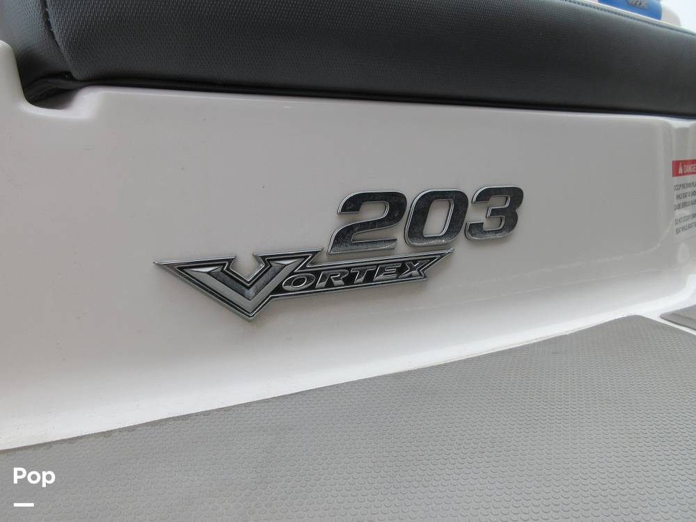 Slide: The Image of Model Logo - 15036452