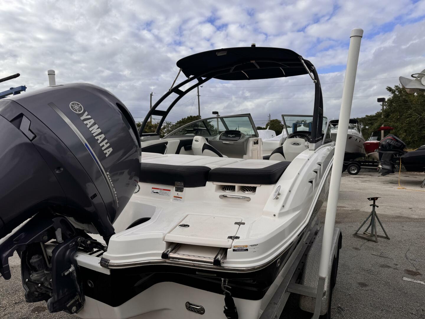 Slide: The Image of Chaparral 21 2017 - 4820062