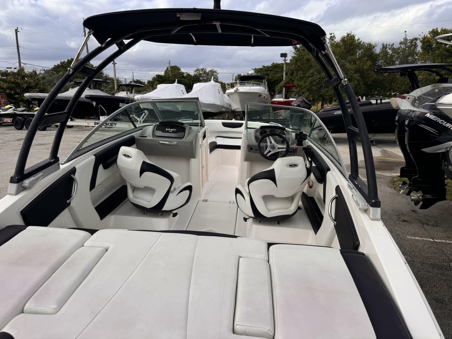 Slide: The Image of Chaparral 21 2017 - 4820065