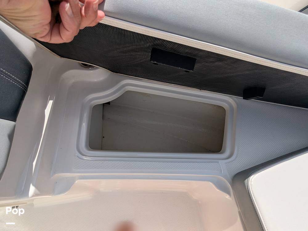 Slide: The Image of Bow Storage - 15392492