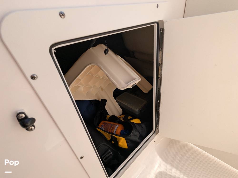 Slide: The Image of Under Dash Storage - 15392503