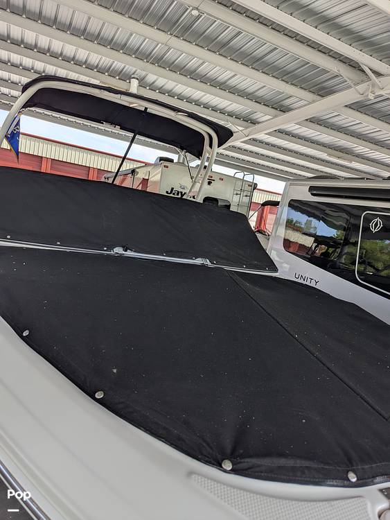 Slide: The Image of Bow Cover - 15392519