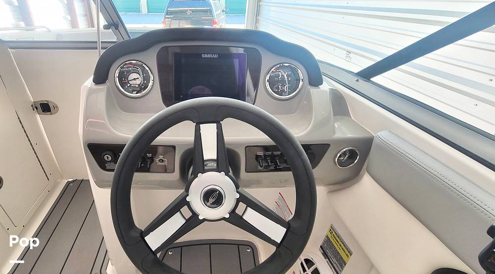 Slide: The Image of GPS / Plotter - 15670191