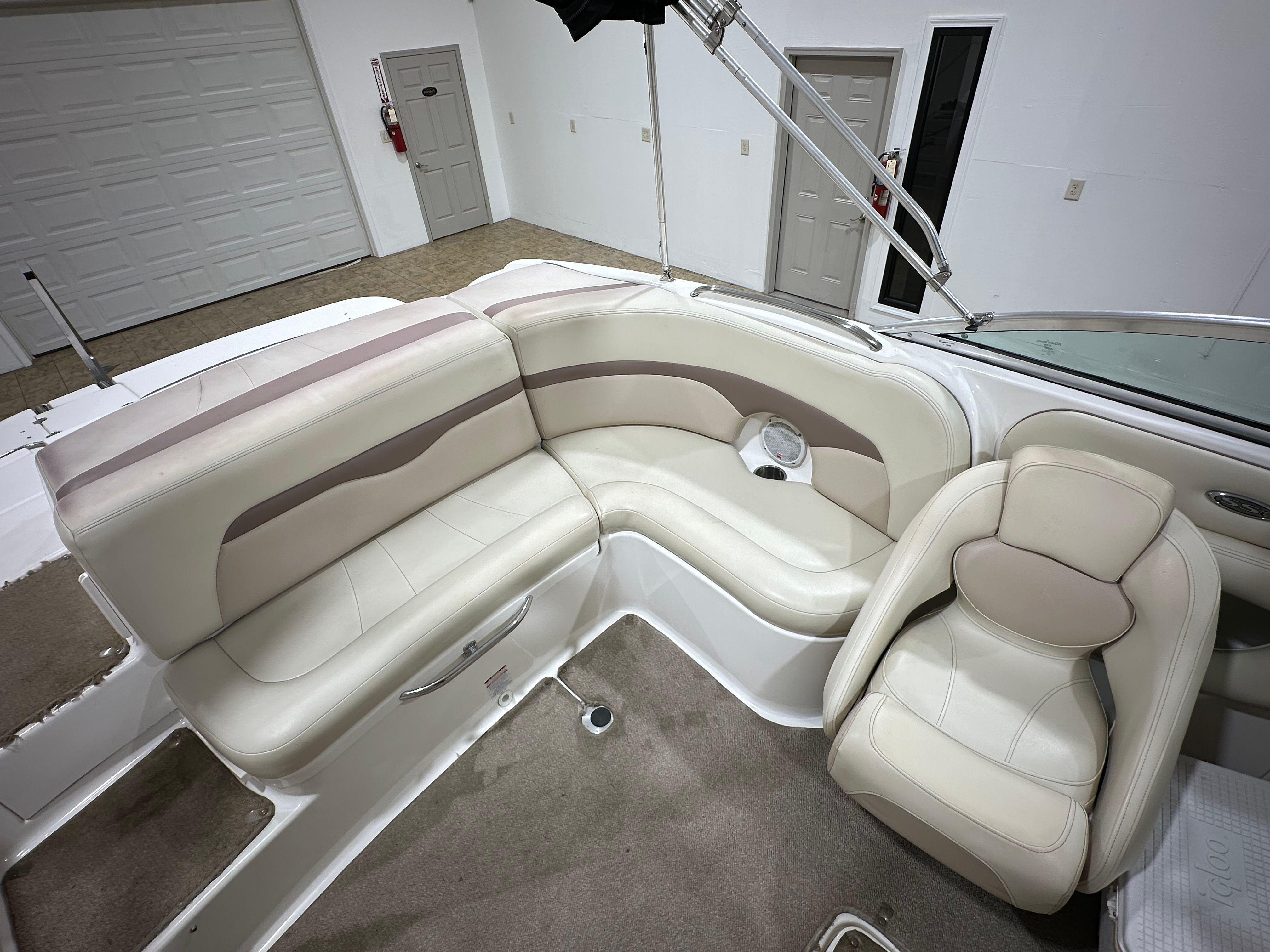 Slide: The Image of 2005 Chaparral 220 Ssi - Image 15 - 15