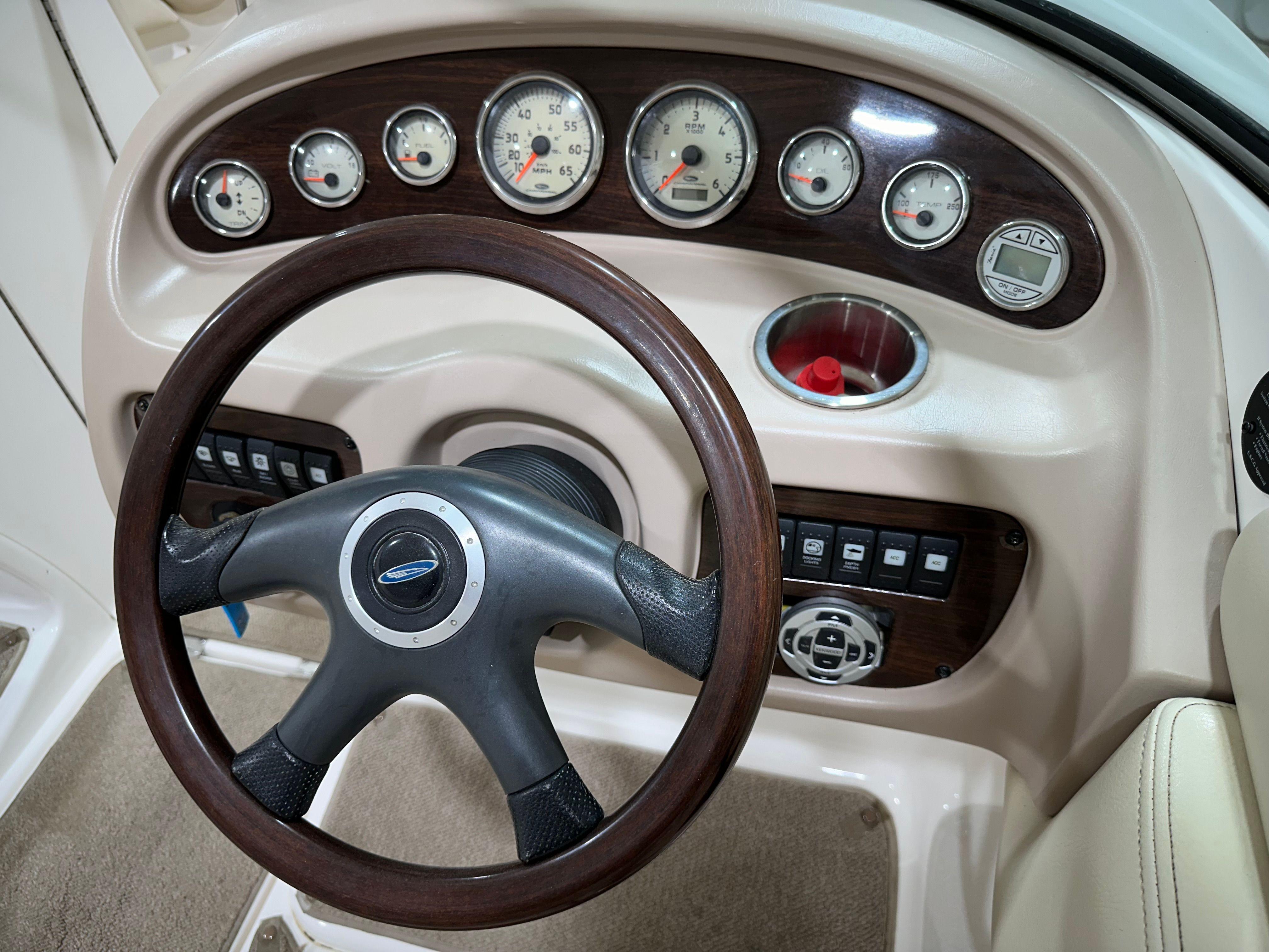 Slide: The Image of 2005 Chaparral 220 Ssi - Image 21 - 21